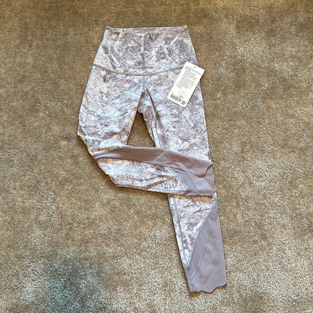 Lululemon Wunder Under HR crop